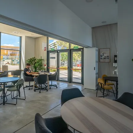 Xpce Urban 13 Skyline - Parking Free Apartamento *